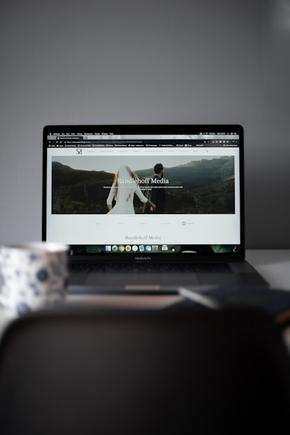 How to Choose the Right Web Hosting